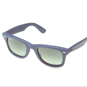 Ray-Ban Wayfarer Classic Sunglasses